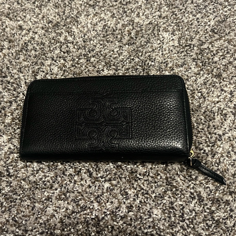 Tory Burch wallet